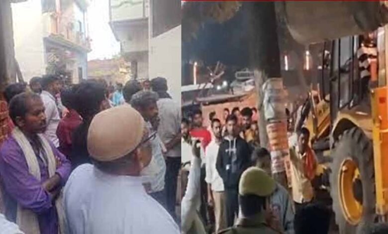 थाना प्रभारी रतन कुमार पांडेय ने सबके सामने युवक को जड़ा थप्पड़, हटाने गए थे अतिक्रमण 1 KSHITITECH sho2 KSHITITECH