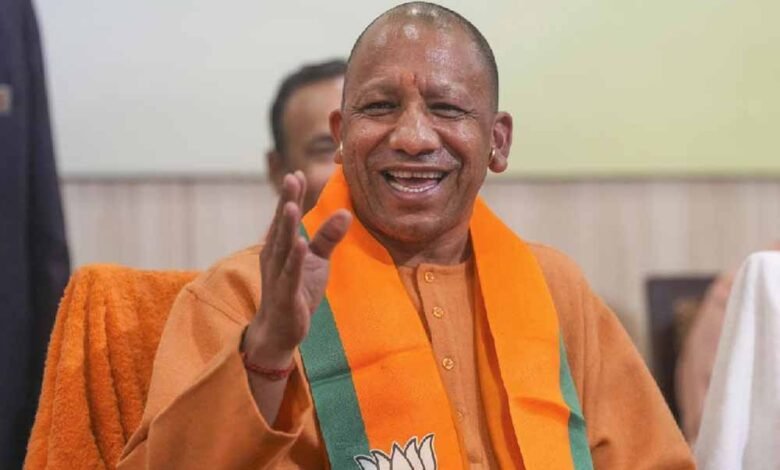 योगी के निर्देश और 48 घंटे में भुगतान का असर, उत्तर प्रदेश में धान खरीद का पिछले साल का रिकॉर्ड टूटा 1 KSHITITECH yogi1 13 KSHITITECH