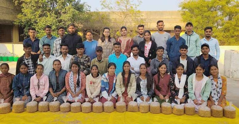 महंत बिसाहू दास उद्यानिकी महाविद्यालय में मशरूम उत्पादन पर सफल प्रयोग 1 KSHITITECH 1 312 KSHITITECH