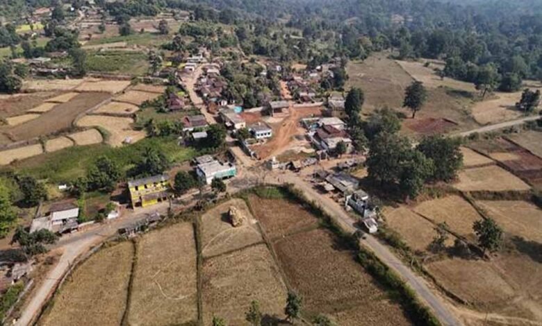 उम्मीदों का नया रुरल हाई-वे: सड़क बनी जनजातीय जीवन की लाइफलाइन 1 KSHITITECH 1 500 KSHITITECH