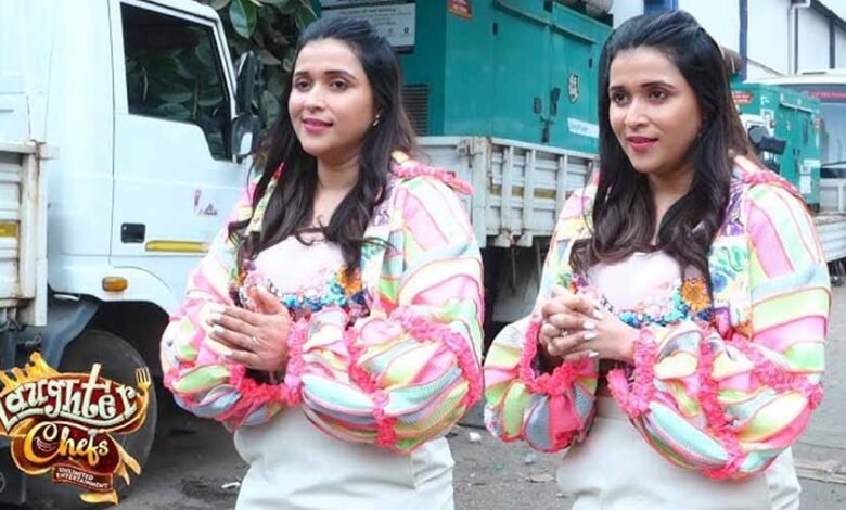 'लाफ्टर शेफ्स सीजन 2' का प्रोमो हुआ रिलीज, मन्नारा चोपड़ा के साथ बनी सुदेश लहरी की जोड़ी 1 KSHITITECH 1 991 KSHITITECH
