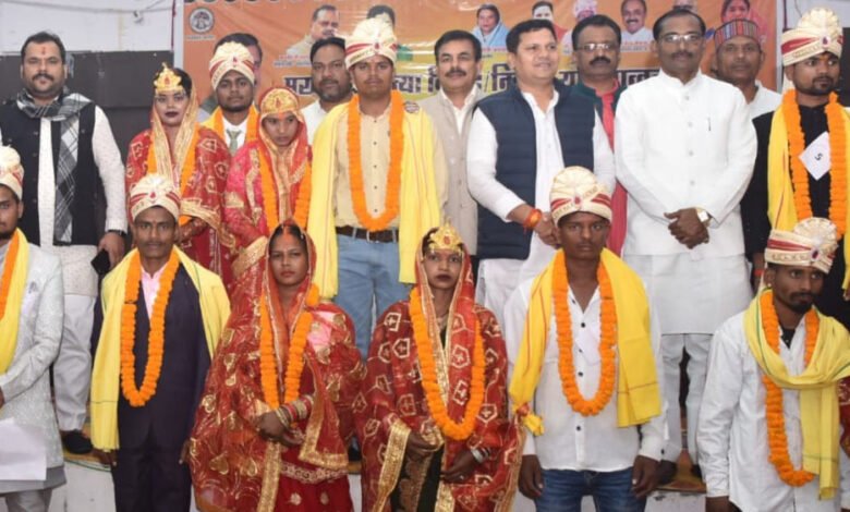 अटल सामुदायिक भवन बिलौजी 16 जोड़े विवाह बंधन में बधे 1 KSHITITECH 10A 35 KSHITITECH