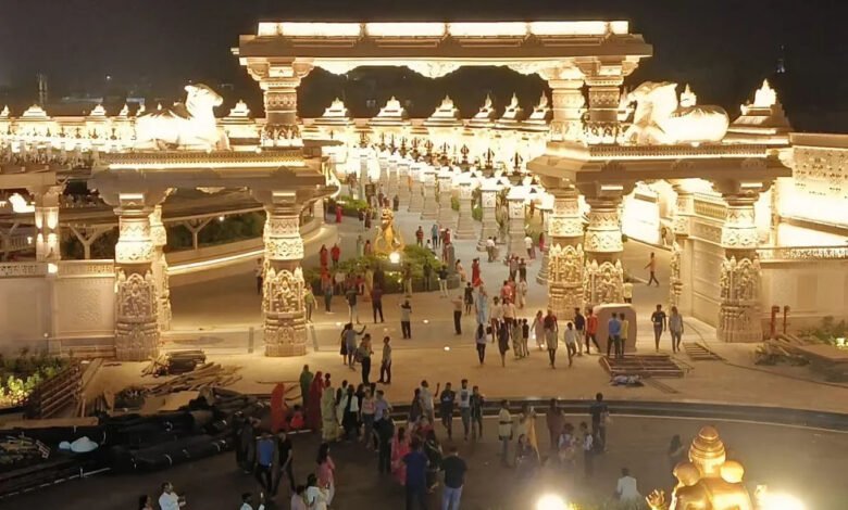 मुख्यमंत्री डॉ.यादव के नेतृत्व में श्रावण-भादौं मास में अवंतिका नगरी में बना डमरूवादन का विश्व रिकॉर्ड 1 KSHITITECH 12A 99 KSHITITECH