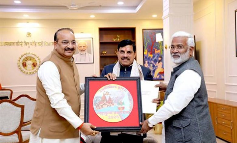 मुख्यमंत्री डॉ. यादव को प्रयागराज महाकुंभ-2025 के लिए किया आमंत्रित 1 KSHITITECH 16A 4 KSHITITECH