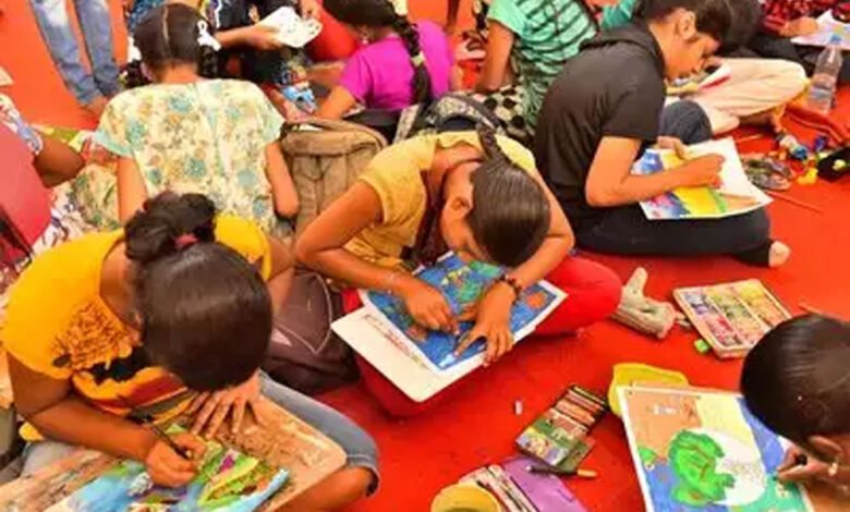 राष्ट्रीय ऊर्जा संरक्षण सप्ताह पर स्कूली बच्चों की चित्रकला प्रतियोगिता आज 1 KSHITITECH 19A 105 KSHITITECH