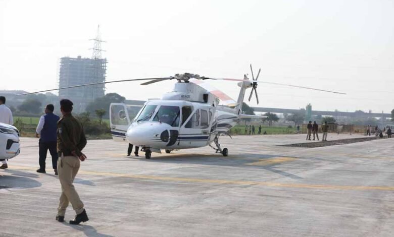 सड़क की गुणवत्ता बताने के लिए सड़क पर उतरा सीएम का हेलीकॉप्टर 1 KSHITITECH 2 253 KSHITITECH
