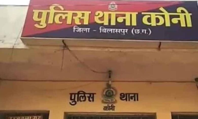 पौंसरा में ग्रामीणों ने भू-माफिया के अवैध कब्जे को हटाने को लेकर घेरा पुलिस थाना 1 KSHITITECH 2 293 KSHITITECH