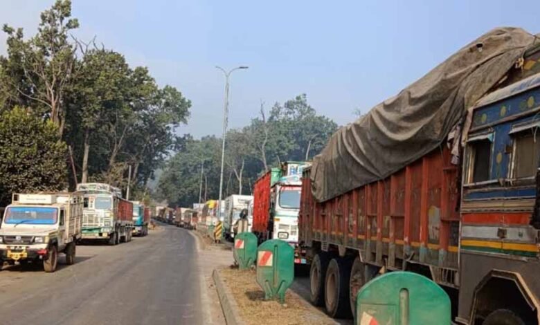20 किमी तक गाड़ियों की कतार, चिल्फी घाटी में 12 घंटे से लगा जाम 1 KSHITITECH 2 297 KSHITITECH