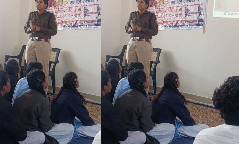 शासकीय उच्चतर माध्यमिक स्कूल पयारी नंबर 1, जिला अनूपपुर में आयोजित हुआ ट्रेफिक अवेयरनेस कार्यक्रम 1 KSHITITECH 24A 99 KSHITITECH