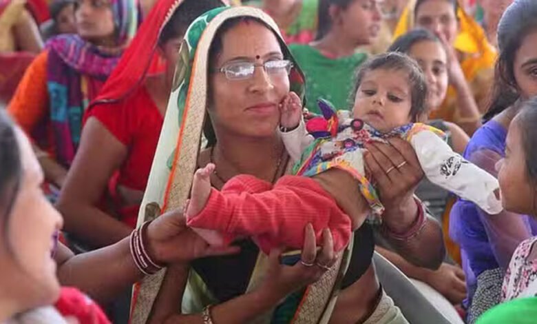 देश में बालिकाओं के जन्म के लिंग अनुपात 2014-15 में 918 से बढ़कर 2023-24 में 930 हो गया 1 KSHITITECH 6A 116 KSHITITECH