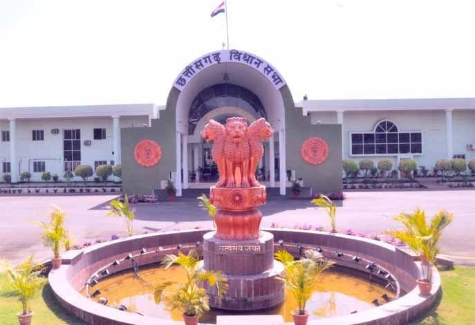 बारदाना को विपक्ष ने अमानक बताया, मंत्री ने किया जांच से इंकार, विरोध में कांग्रेस सदस्यों ने सदन से किया वॉक आउट 1 KSHITITECH CG vidhansabh KSHITITECH