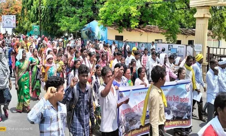 छत्तीसगढ़-बीजापुर में सर्व आदिवासी समाज ने कहा-बिना नोटिस अधिकारी कर्मचारियों पर कार्रवाई पर लगे रोक 1 KSHITITECH Cg 04 2 11 KSHITITECH