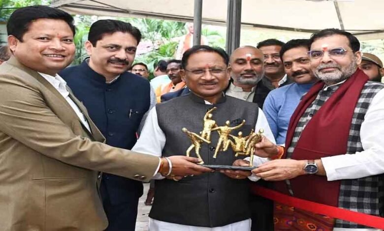 छत्तीसगढ़-वॉलीबाल संघ के महेश गागड़ा बने प्रदेश अध्यक्ष 1 KSHITITECH Cg 04 2 6 KSHITITECH