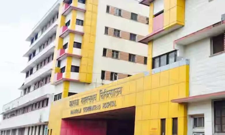 MY Hospital प्रदेश का पहला अस्पताल है, जो एक साथ एक महीने की दवाईयां दे रहा 1 KSHITITECH MY Hospital indore A 76 3 KSHITITECH