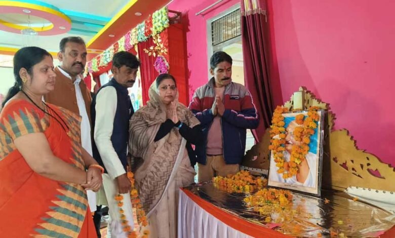 16 दिसंबर को विधानसभा घेराव में जतारा विधानसभा से सबसे ज्यादा कांग्रेस कार्यकर्ता पहुंचे- रेखा चौधरी 1 KSHITITECH jatara KSHITITECH
