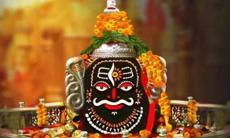 दर्शन घोटाले के बीच लिया बड़ा फैसला, उज्जैन के प्रसिद्ध ज्योतिर्लिंग महाकालेश्वर मंदिर में मुफ्त की वीआईपी सेवा हुई बंद 1 KSHITITECH mahakal1 6 KSHITITECH