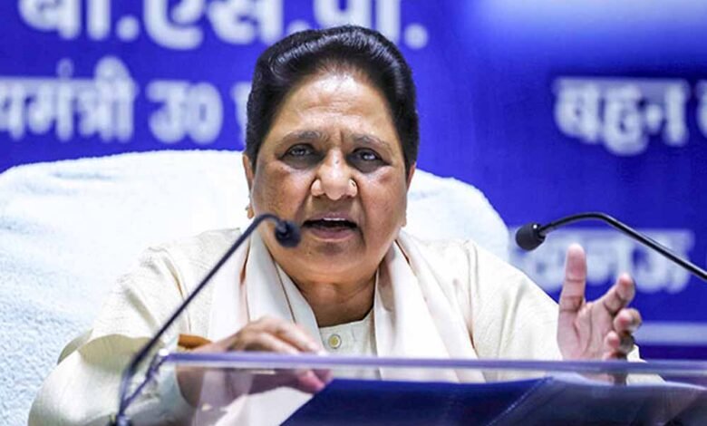मायावती ने विधानसभा सत्र में सरकार से गरीबी से राहत की योजनाएं चलाने की अपील की 1 KSHITITECH maya1 1 KSHITITECH