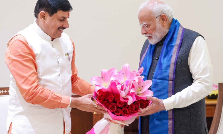 मुख्यमंत्री डॉ. यादव ने प्रधानमंत्री को जीआईएस-2025 और केन-बेतवा नदी जोड़ो परियोजना के भूमि-पूजन के लिए किया आमंत्रित 1 KSHITITECH mohan modi A 91 2 KSHITITECH