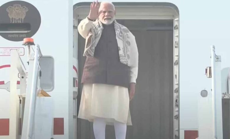 कांग्रेस ने मोदी पर तंज कसते हुए कहा कि बार-बार विदेश जाने वाले प्रधानमंत्री कुवैत रवाना हो गए, मणिपुर के लिए इंतजार 1 KSHITITECH pm 7 KSHITITECH