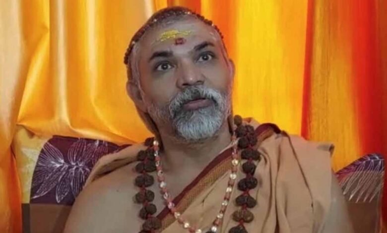 हिंदुओं पर हमलों को लेकर अविमुक्तेश्वरानंद ने उठाए सवाल- 'मोदी सरकार में नहीं है बांग्लादेश को जवाब देने की काबिलियत' 1 KSHITITECH sankra1 KSHITITECH