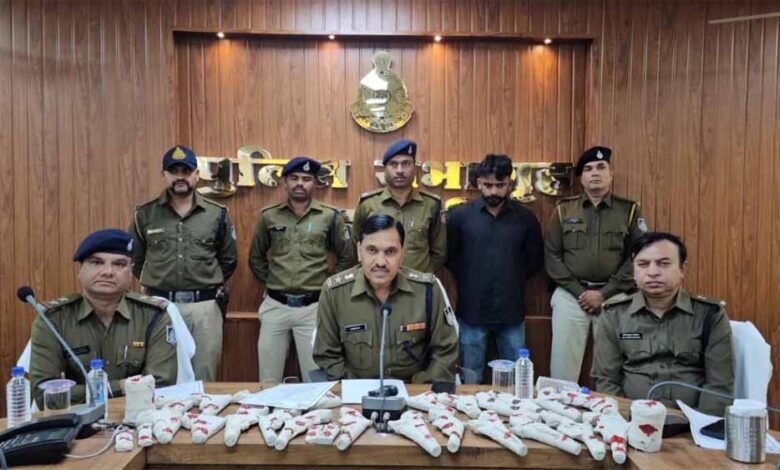 ऑपरेशन प्रहार के तहत बड़वानी पुलिस ने राजस्थान के दो तस्करों को किया गिरफ्तार, 9 पिस्टल और 14 देशी कट्टे मिले 1 KSHITITECH taskar2 KSHITITECH