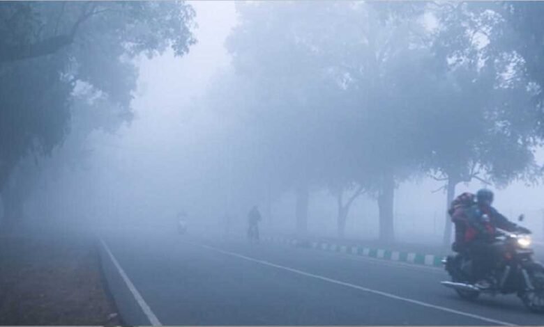 आज एक पश्चिमी विक्षोभ के उत्तर भारत में पहुंचने की संभावना, पूर्वी हिस्से में बारिश के संकेत, बढ़ेगी ठंड 1 KSHITITECH winter A 99 6 KSHITITECH