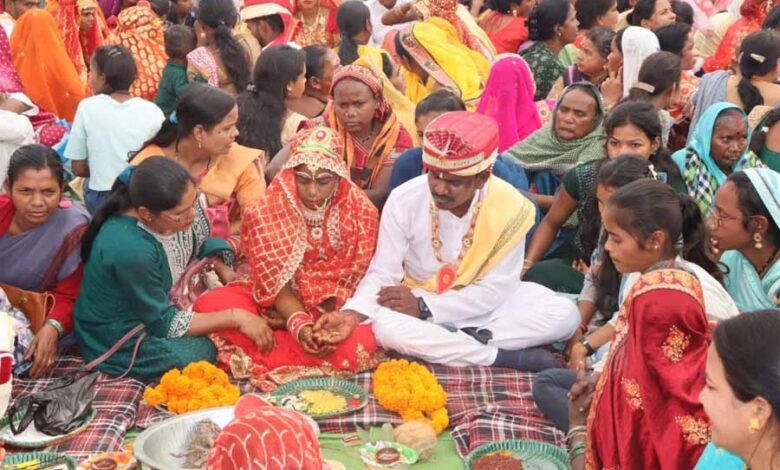 मुख्यमंत्री कन्या विवाह योजना : विधिवत मंत्रोच्चार के साथ 120 जोड़े बंधे परिणय सूत्र में 1 KSHITITECH 1 639 KSHITITECH