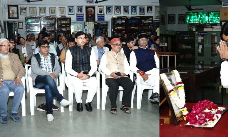 भोपाल के वरिष्ठ पत्रकार सतीश एलिया के पूज्य पिताजी, पं. गयाप्रसाद जी एलिया के देवलोकगमन अर्पित की श्रद्वांजलि 1 KSHITITECH 1 956 KSHITITECH
