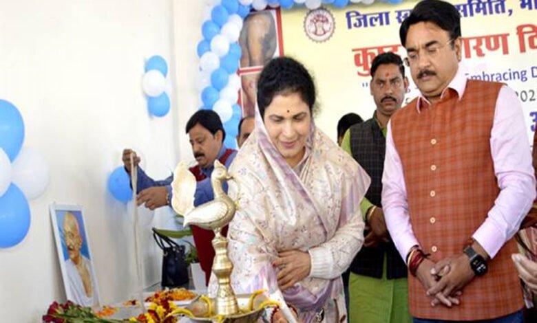 राज्य मंत्री श्रीमती गौर और राज्य मंत्री पटेल ने किया स्पर्श कुष्ठ जागरूकता पखवाड़े का शुभारंभ 1 KSHITITECH 1A 1 2 KSHITITECH