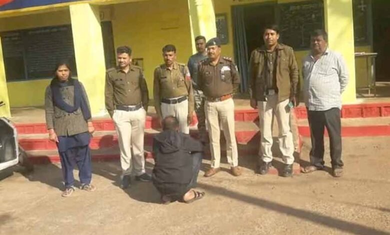 5 साल पुराने हत्या के प्रयास प्रकरण के फरार इनामी वारंटी को किया गिरफ्तार 1 KSHITITECH 2 165 KSHITITECH