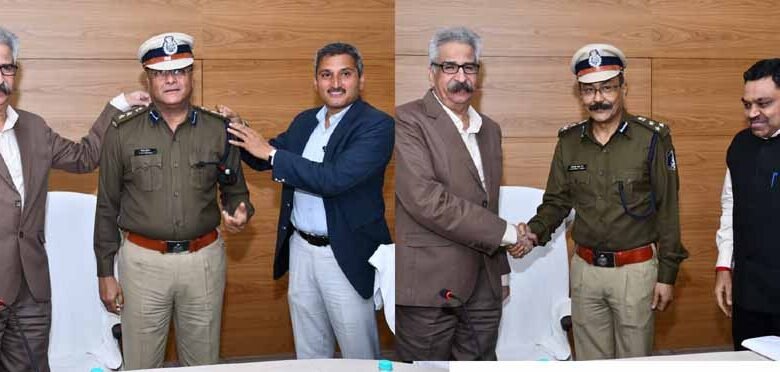 नवा रायपुर स्थित पुलिस मुख्यालय में 21 आईपीएस अफसरों को स्टार सेरेमनी 1 KSHITITECH 2 196 KSHITITECH