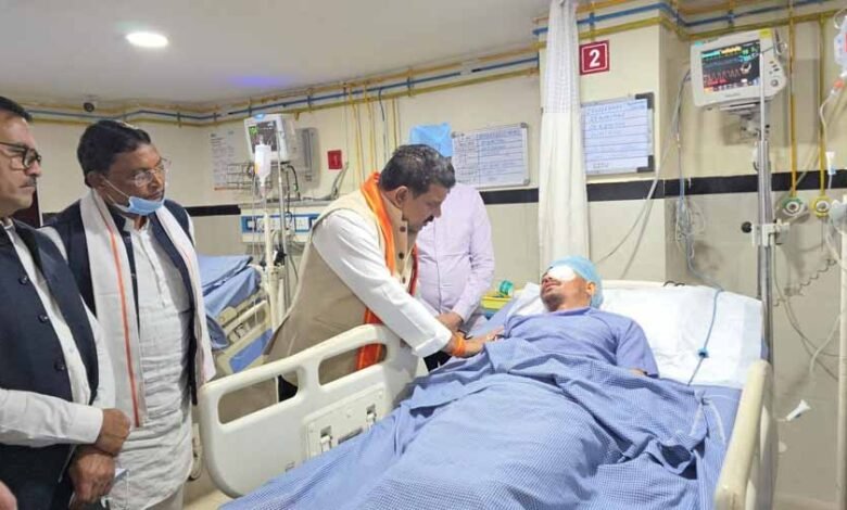 घायल जवानों से मिलने अस्पताल पहुंचे गृहमंत्री विजय शर्मा बोले- जवानों ने बड़े ऑपरेशन को दिया अंजाम 1 KSHITITECH 2 216 KSHITITECH