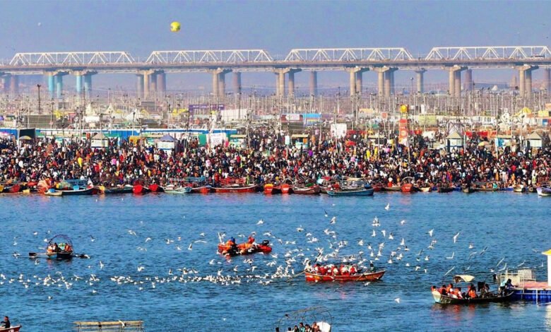 महाकुम्भ के दौरान संगम में डुबकी लगाने वालों का आंकड़ा 10 करोड़ के पार 1 KSHITITECH 23A 83 KSHITITECH