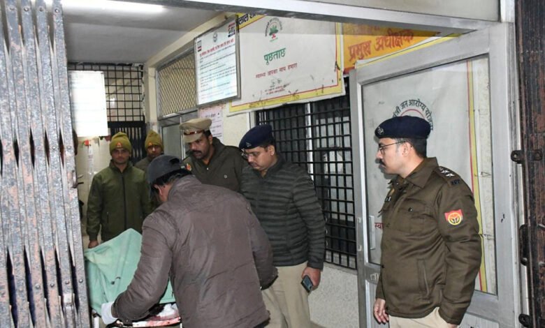 मेरठ में 50 हजार का इनामी बदमाश नईम ढेर, पुलिस ने एनकाउंटर में मार गिराया 1 KSHITITECH 25A 19 KSHITITECH