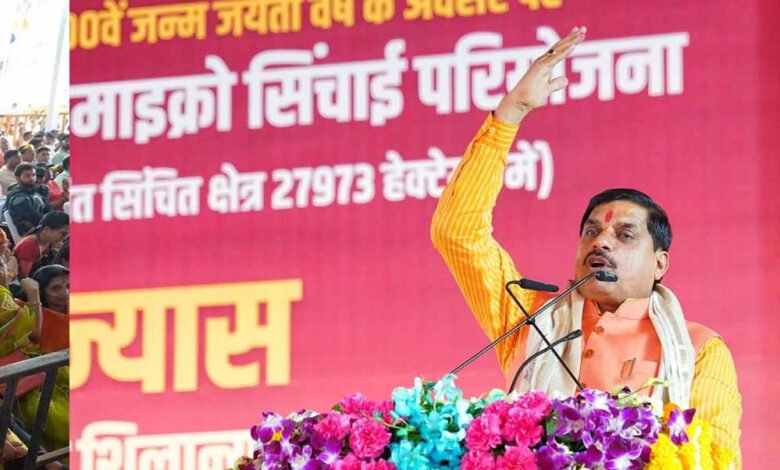 मुख्यमंत्री ने 982.59 करोड़ की महेश्वर-जानापाव परियोजना सहित 1042.24 करोड़ रुपये के निर्माण कार्यों का किया शिलान्यास एवं लोकार्पण 1 KSHITITECH 25A 5 KSHITITECH