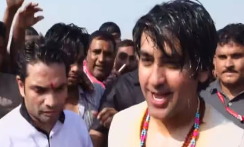 धीरेंद्र शास्त्री सभी देशवासियों से महाकुंभ में आने की अपील की, उन्होंने कहा कि यह क्षण दोबारा मिलने वाला नहीं 1 KSHITITECH 28A 97 1 KSHITITECH