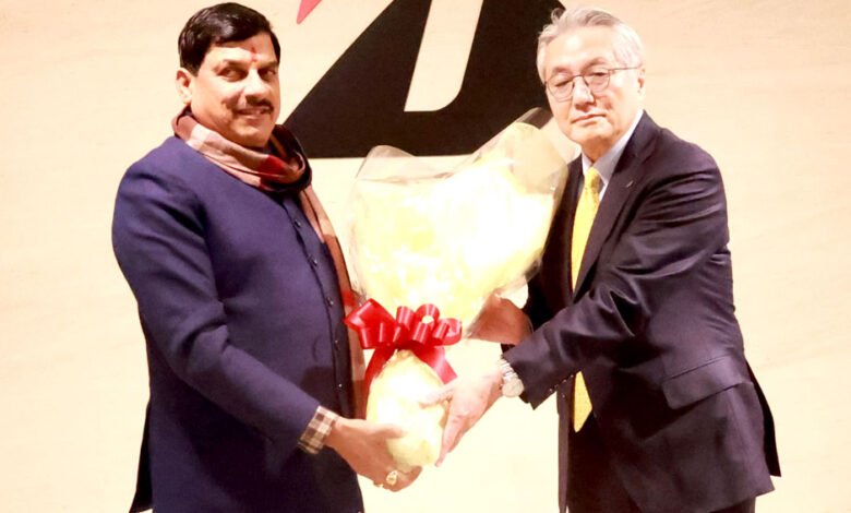 CM यादव ने JETRO के अध्यक्ष काताओका के साथ टोक्यो के मिनाटो-कू में विस्तृत चर्चा की 1 KSHITITECH 29A 111 KSHITITECH