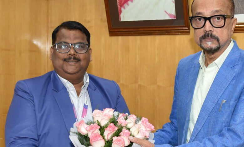 राज्यपाल से छत्तीसगढ़ भ्रमण पर आए कश्मीर के युवाओं ने की मुलाकात 1 KSHITITECH 29A 7 KSHITITECH