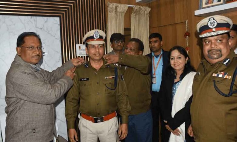 छत्तीसगढ़-जशपुर के क्राइम किलर IPS शशिमोहन सिंह का SSP प्रमोशन 1 KSHITITECH Cg 01 2 12 KSHITITECH