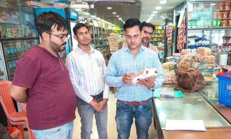 छत्तीसगढ़-अमानक उत्पाद बेचते 6 प्रतिष्ठानों पर 16.50 लाख का जुर्माना 1 KSHITITECH Cg 08 2 19 KSHITITECH