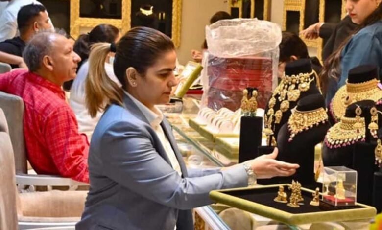 आज सर्राफा बाजार में हाई पर पहुंचे सोने चांदी के दाम, यहां जानें ताजा रेट्स 1 KSHITITECH gold 17 1 KSHITITECH