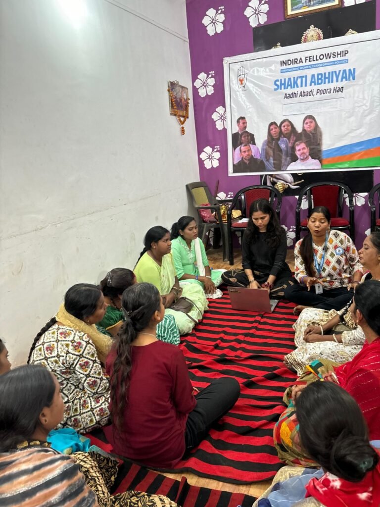 शक्ति अभियान की राष्ट्रीय संयोजिका अवंतिका तिवारी और क्षेत्रीय संयोजिका मनोरमा पाटेकर के नेतृत्व में जांजगीर में पंचायत चुनावों को लेकर एक दिवसीय महिला स्वराज प्रशिक्षण कार्यक्रम का आयोजन किया गया। 6 KSHITITECH img 20250122 wa00328552754076129519985 KSHITITECH