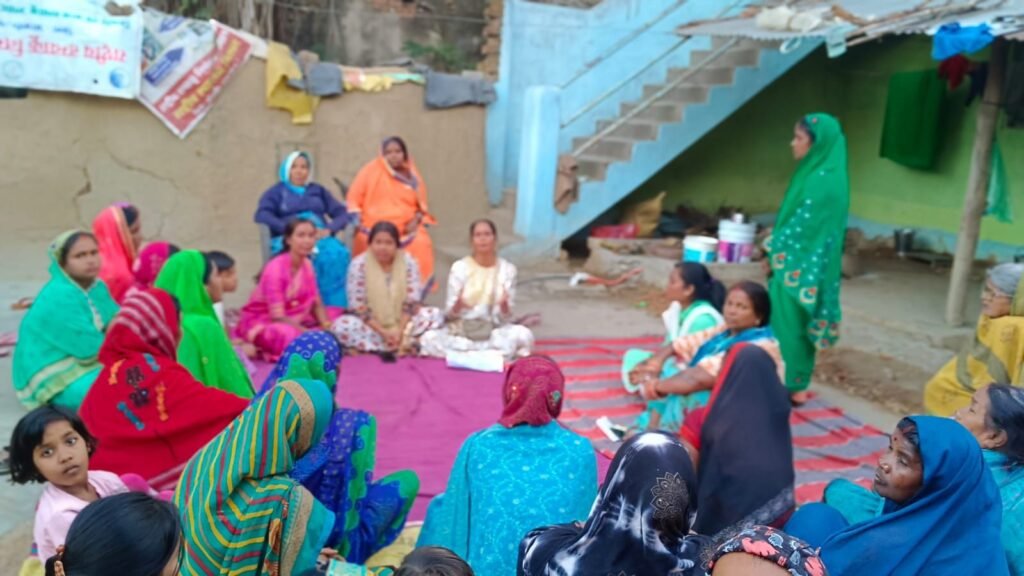 शक्ति अभियान की राष्ट्रीय संयोजिका अवंतिका तिवारी और क्षेत्रीय संयोजिका मनोरमा पाटेकर के नेतृत्व में जांजगीर में पंचायत चुनावों को लेकर एक दिवसीय महिला स्वराज प्रशिक्षण कार्यक्रम का आयोजन किया गया। 7 KSHITITECH img 20250122 wa00374562711492541735638 KSHITITECH