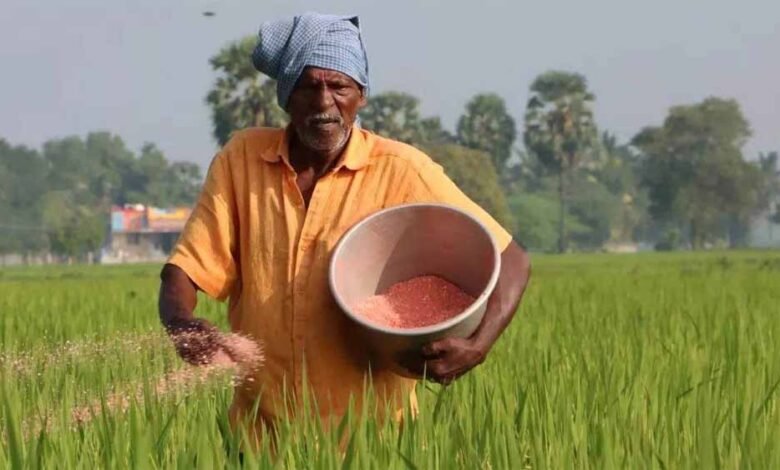 नए साल में मोदी सरकार की पहली कैबिनेट बैठक किसानों के नाम रही, खाद पर सब्सिडी बढ़ी 1 KSHITITECH kisan KSHITITECH