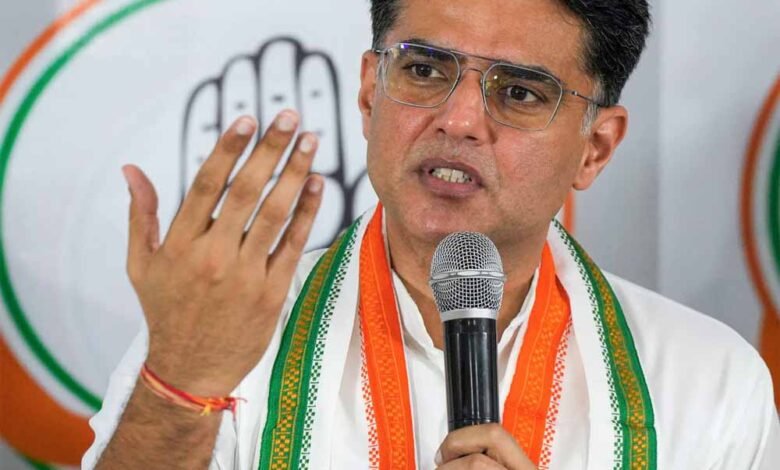 कांग्रेस ने सरकार बनने पर दिल्ली के शिक्षित बेरोजगार युवाओं को अप्रेंटिसशिप के तौर पर 8,500 रुपये प्रति महीने देने की बात कही 1 KSHITITECH sachin1 1 KSHITITECH