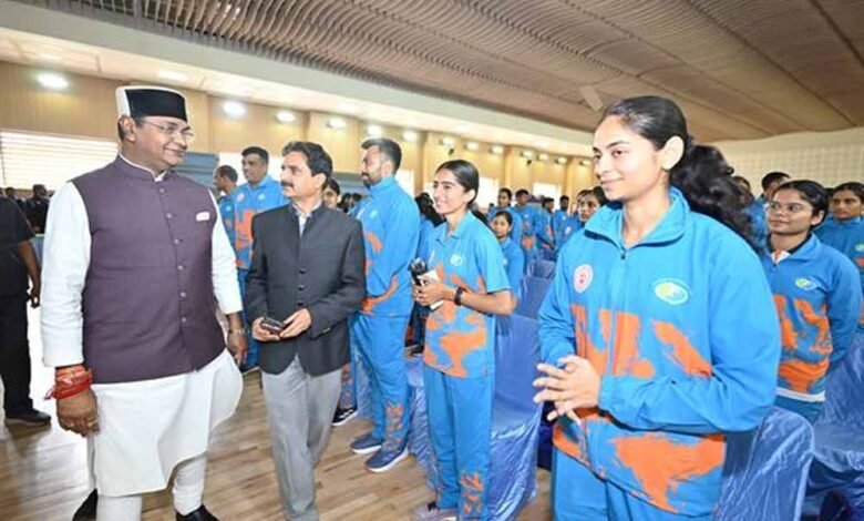 जीत के जज्बे के साथ मैदान में उतरें खिलाड़ी: मंत्री सारंग 1 KSHITITECH sharang 5 KSHITITECH