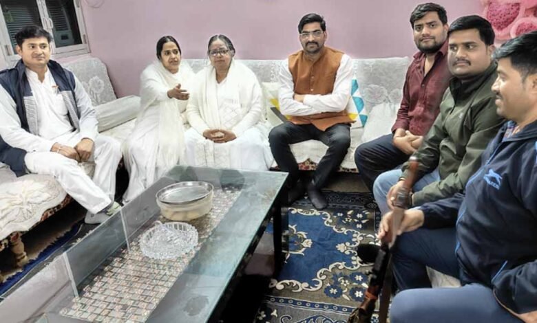 खुशी बांटने से जो आनंद मिलता है उसकी कोई सीमा नहीं होती लोगो की मदद करें ब्रह्मा बाबा आपकी सदैव मदद करेगा: रामकुमार गुप्ता 1 KSHITITECH sing 1 KSHITITECH