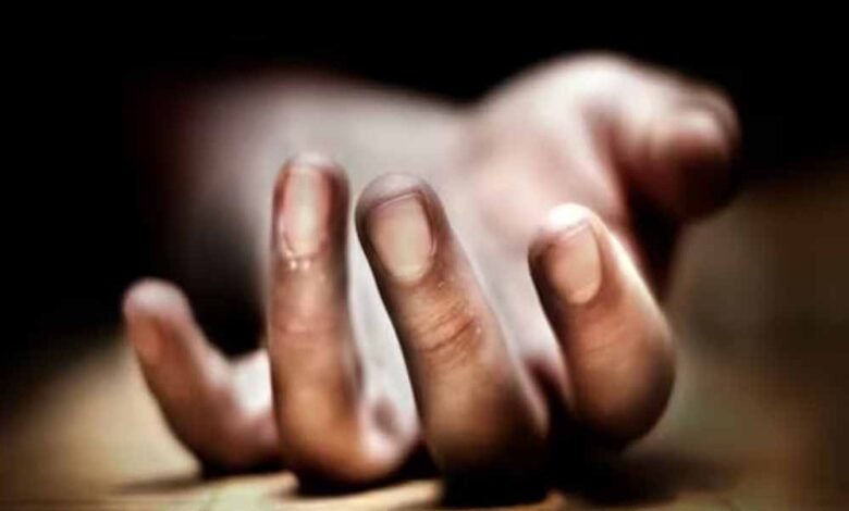 इंदौर में इवेंट फोटोग्राफर नितिन पड़ियार के आत्महत्या मामले में पत्नी-सास और सालियों पर मामला दर्ज 1 Console Corptech Pradakshina Consulting Pvt Ltd suicides78 4 Console Corptech Pradakshina Consulting Pvt Ltd