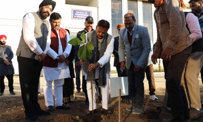 सैम ग्लोबल यूनिवर्सिटी में पश्चिम क्षेत्र इंटर विश्वविद्यालय (महिला) शतरंज टूर्नामेंट का शुभारंभ 1 KSHITITECH sukl1 KSHITITECH