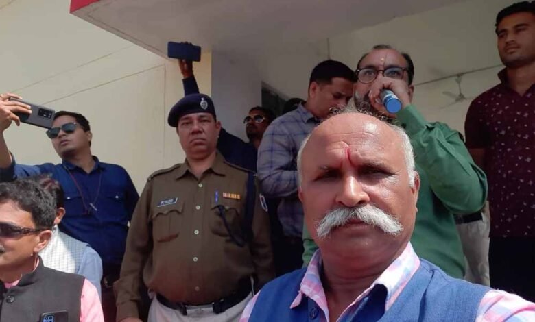 नरेन्द्र मोदी विचार मंच द्वारा स्थानीय समिति बनाकर छेड़ेंगी आंदोलन 1 KSHITITECH uma 1 KSHITITECH